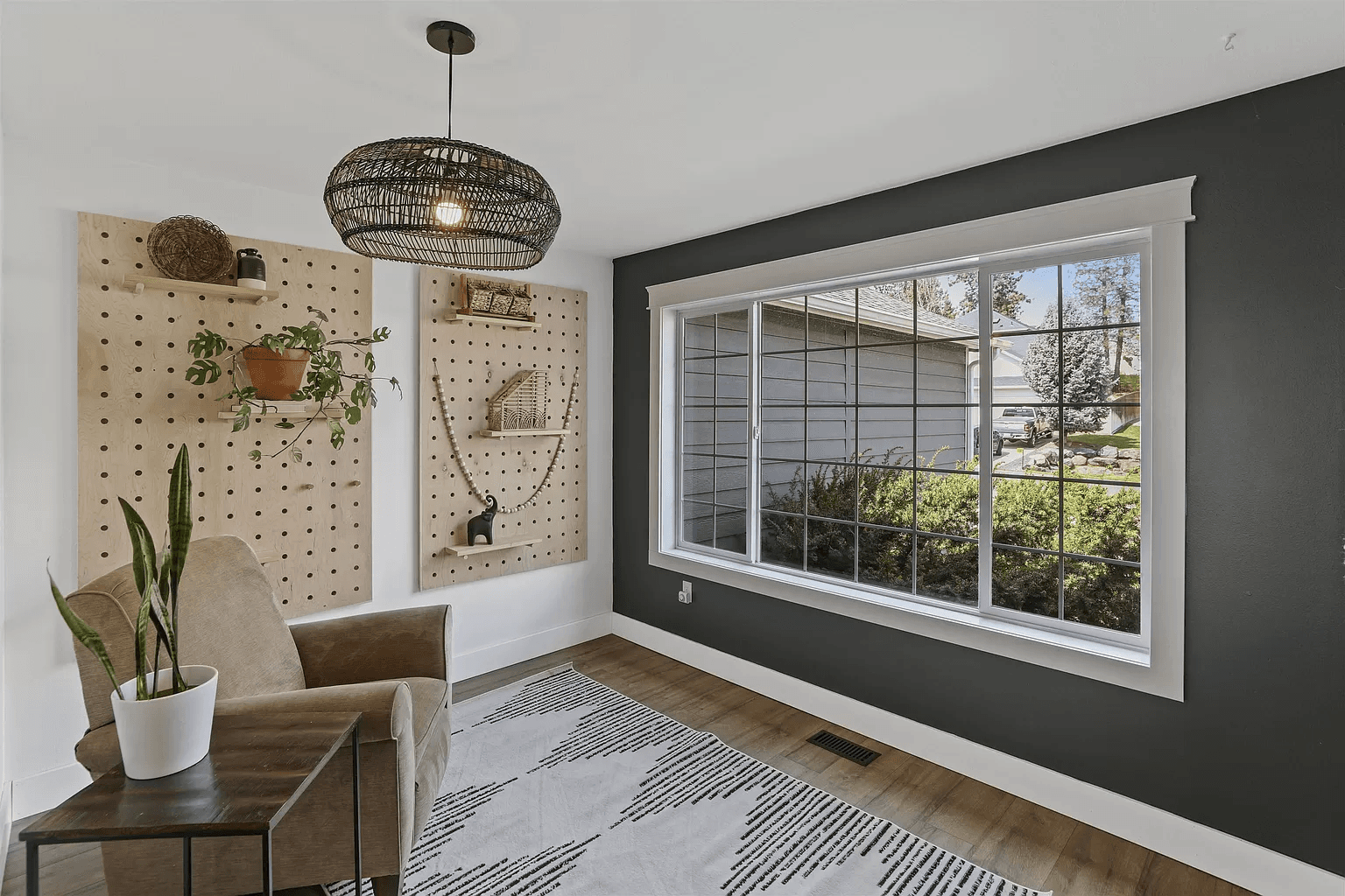 Stylish reading nook with accent wall